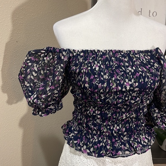 Floral Smocked off the shoulder Top TRN 19 - Picture 2 of 5